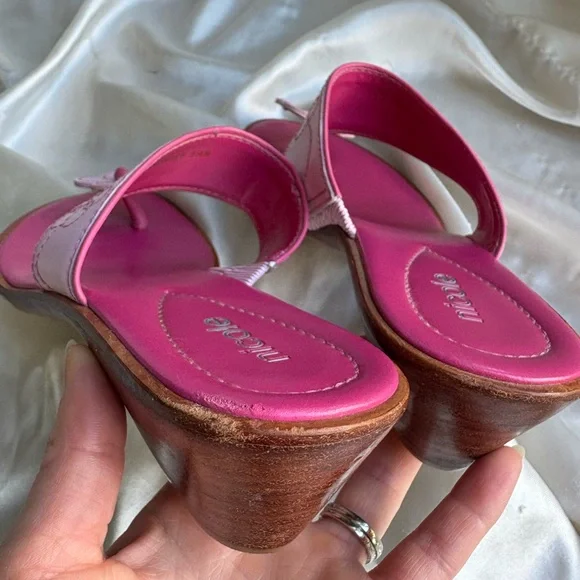 Pink Summer Sandals with Flower Details - Picture 8 of 8